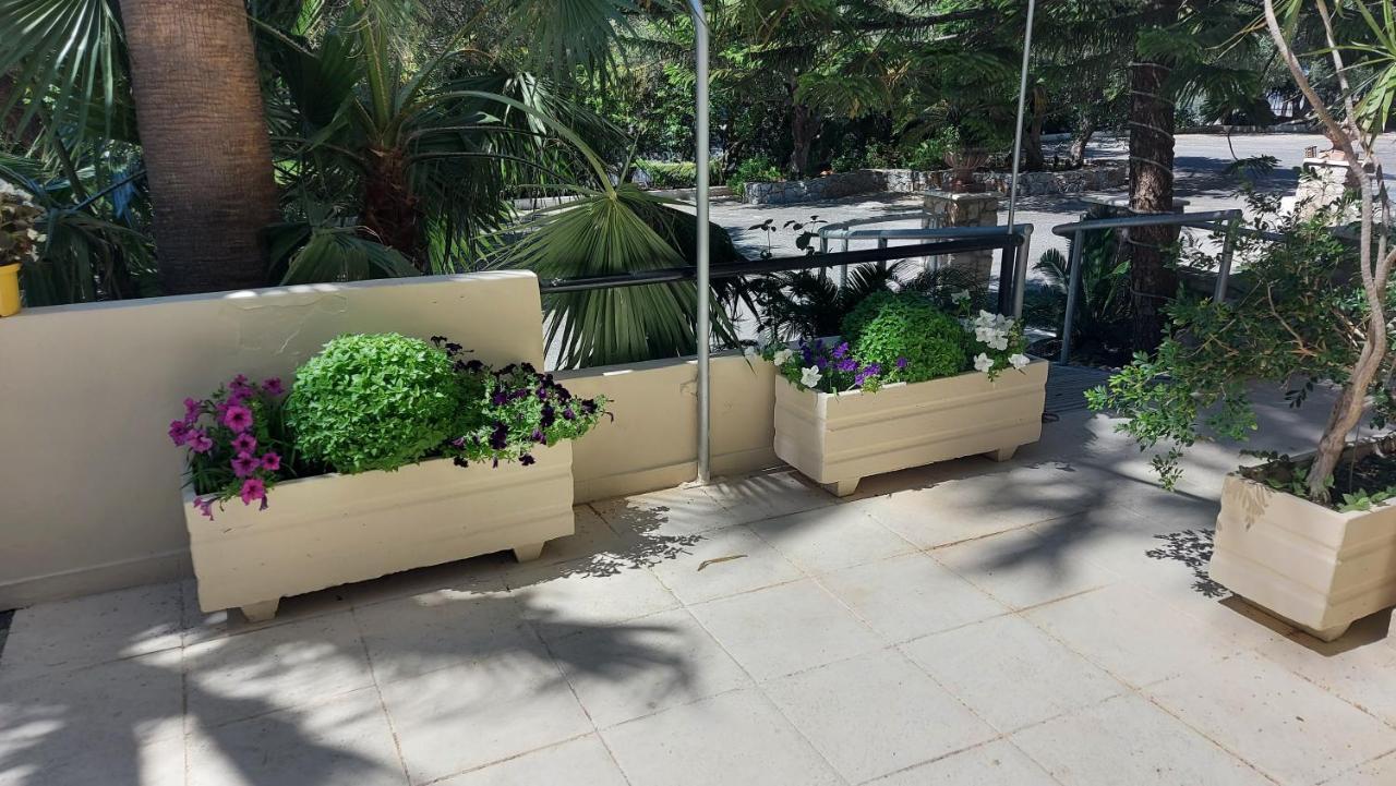 Monte Vardia Hotell
